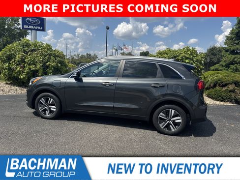 Used 2022 Kia Niro EX FWD image 9
