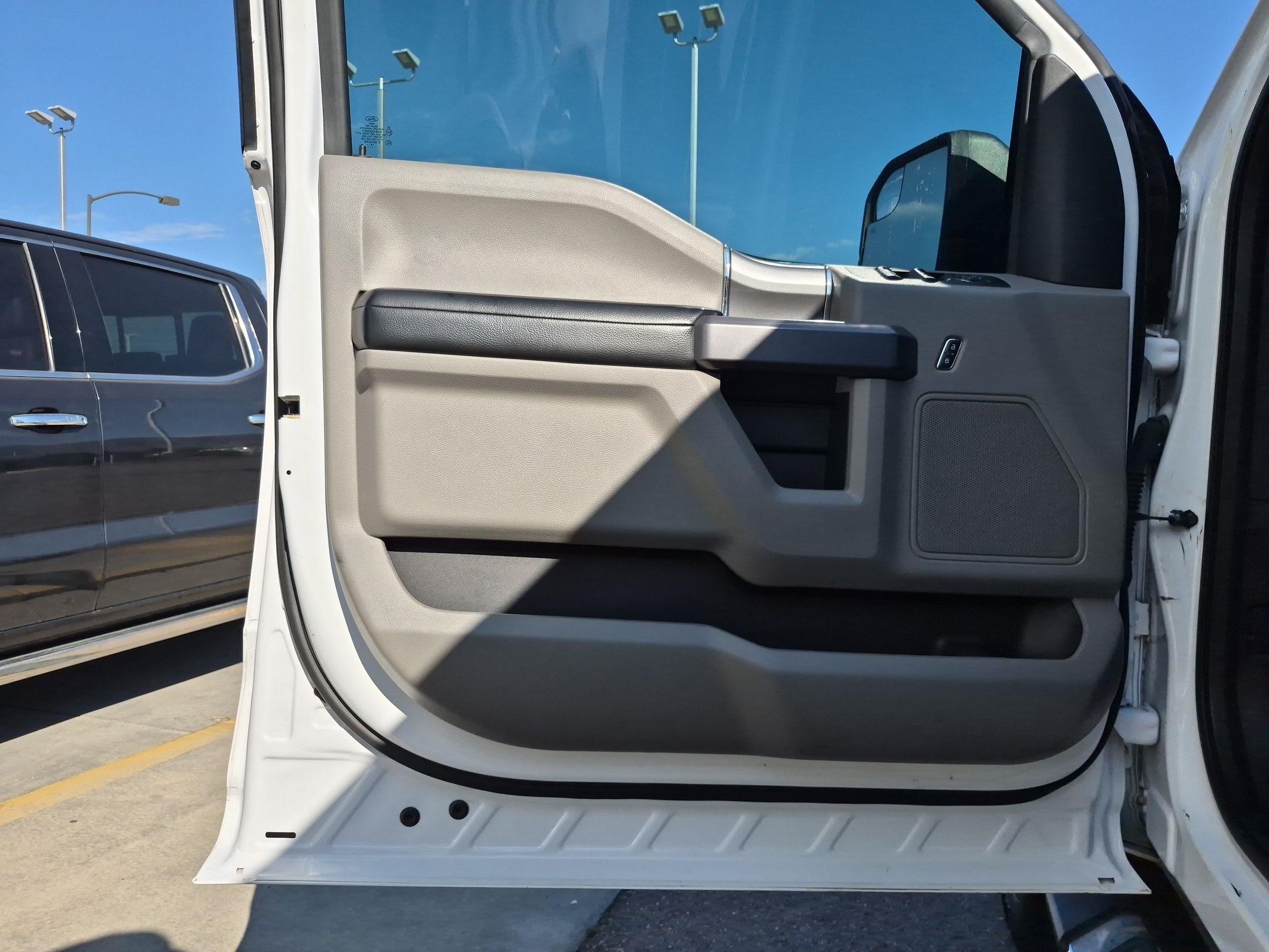 Used 2019 Ford F150 XLT w/ Equipment Group 301A Mid AWD/4WD image 12