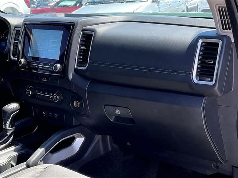 Used 2022 Nissan Frontier SV w/ Technology Package RWD image 23