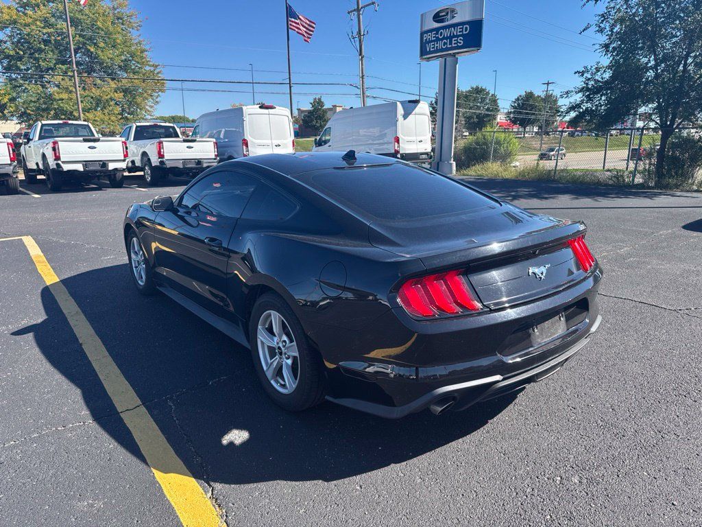 Used 2020 Ford Mustang Coupe RWD image 7