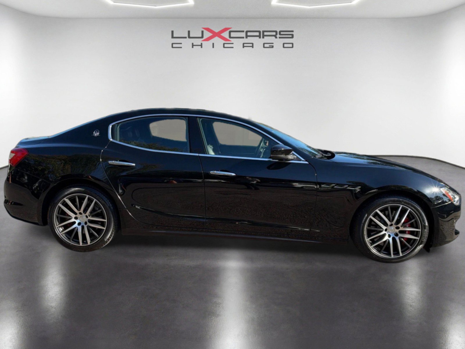 Used 2019 Maserati Ghibli S Q4 AWD/4WD image 4