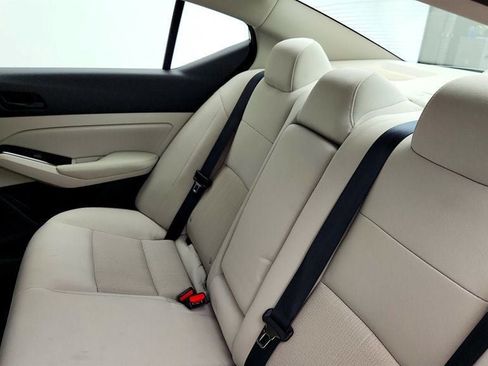 Used 2023 Nissan Altima 2.5 SV FWD image 17