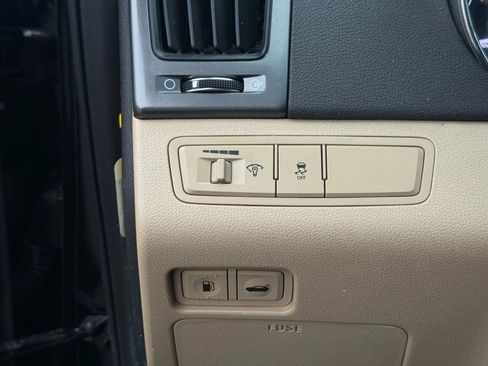 Used 2012 Hyundai Sonata Hybrid w/ Leather Pkg image 35