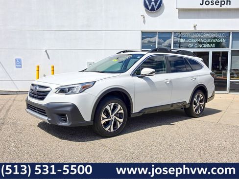 Used 2022 Subaru Outback Limited AWD/4WD image 1