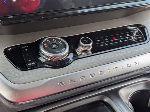 New 2026 Ford Expedition Platinum w/ Driver's Package image 50