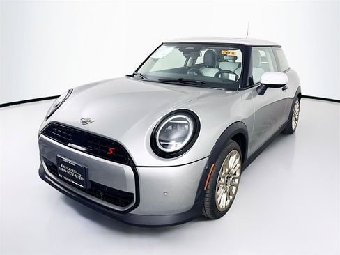 Certified 2025 MINI Cooper S image 3
