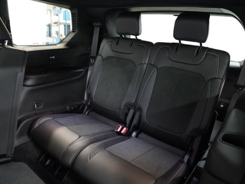 New 2026 Jeep Grand Cherokee L 4WD image 7