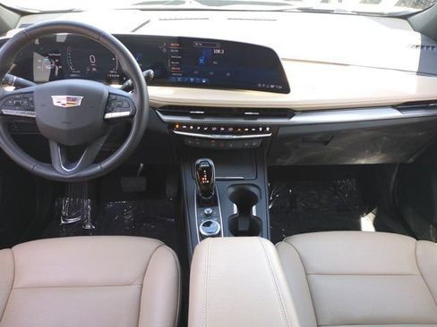 Used 2024 Cadillac XT4 Premium Luxury w/ Active Safety Package FWD image 13
