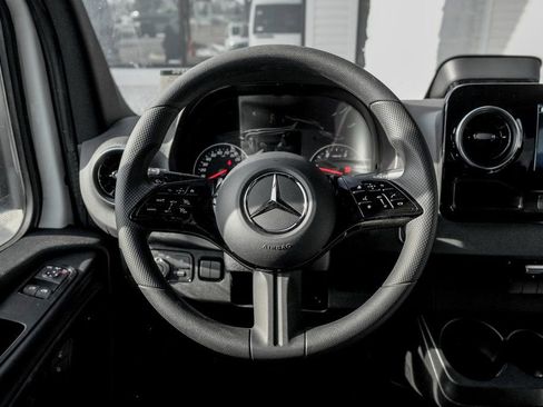 Used 2026 Mercedes-Benz Sprinter 2500 image 15
