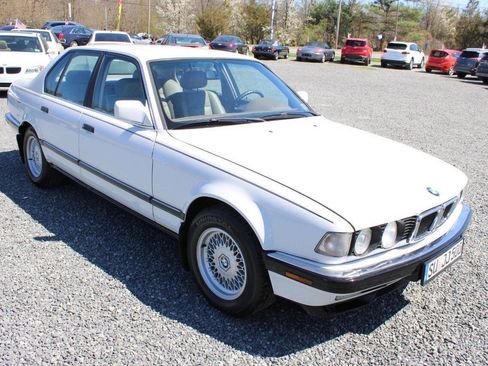 Used 1994 BMW 740i RWD image 4