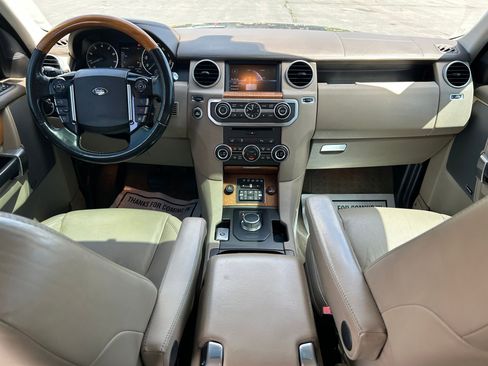Used 2015 Land Rover LR4 HSE LUX AWD/4WD image 24