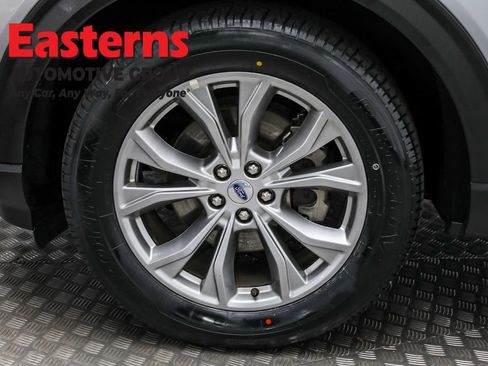 Used 2023 Ford Explorer Limited w/ Equipment Group 301A image 32