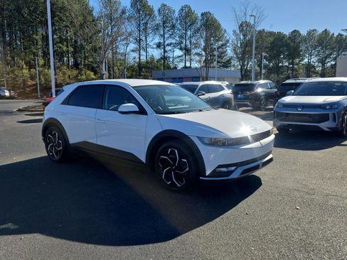 Used 2024 Hyundai Ioniq 5 SEL image 1