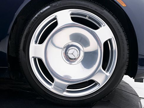 Used 2025 Mercedes-Benz Maybach S 580 4MATIC image 31