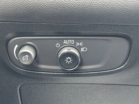 Used 2024 Buick Encore GX Preferred FWD image 24