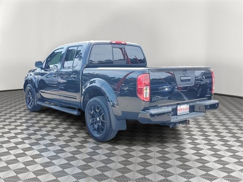 Used 2020 Nissan Frontier SV w/ Midnight Edition Floor Mats image 4