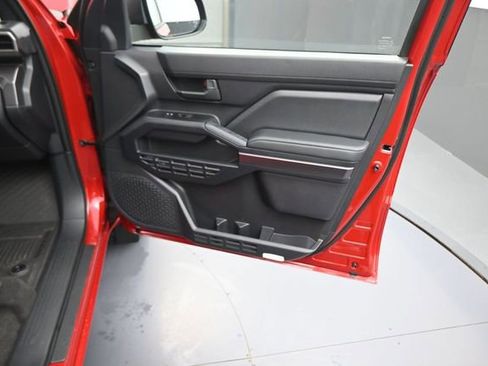 Used 2026 Toyota 4Runner SR5 AWD/4WD image 13