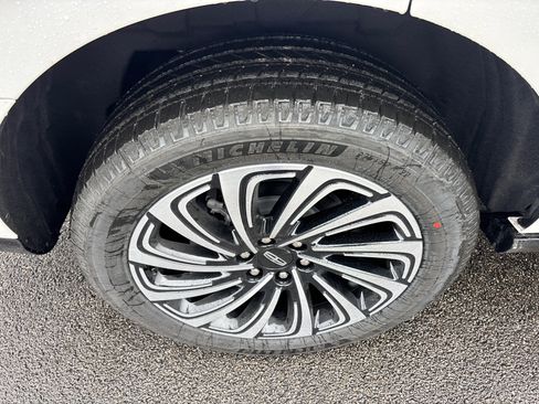New 2026 Lincoln Navigator Black Label AWD/4WD image 10