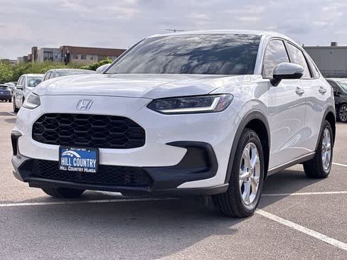 Used 2023 Honda HR-V LX image 11