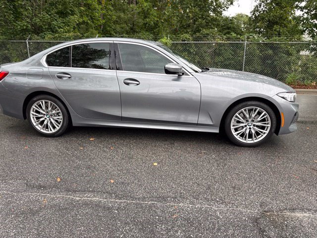 Used 2024 BMW 330i Sedan w/ Premium Package RWD image 4