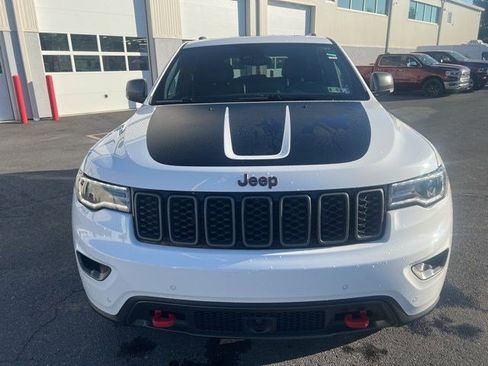 Used 2017 Jeep Grand Cherokee Trailhawk w/ Trailhawk Luxury Group AWD/4WD image 9