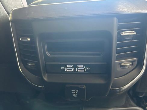 Used 2025 RAM 2500 Laramie w/ Night Edition AWD/4WD image 33