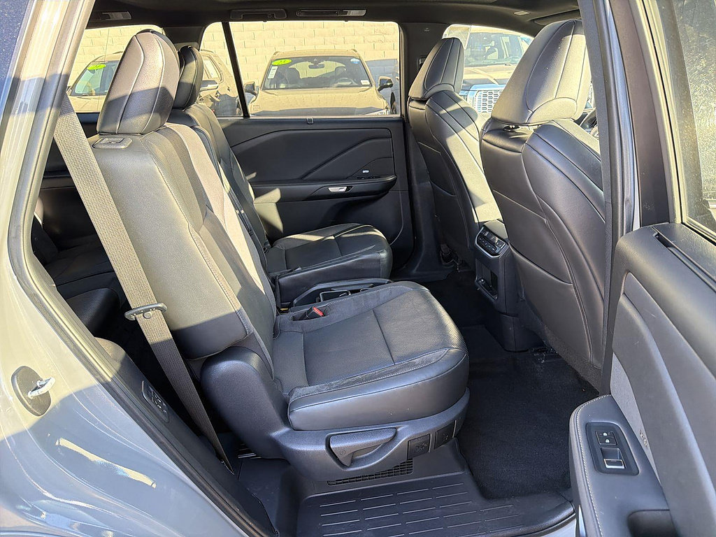 Used 2024 Lexus TX 500h AWD w/ Technology Package image 27