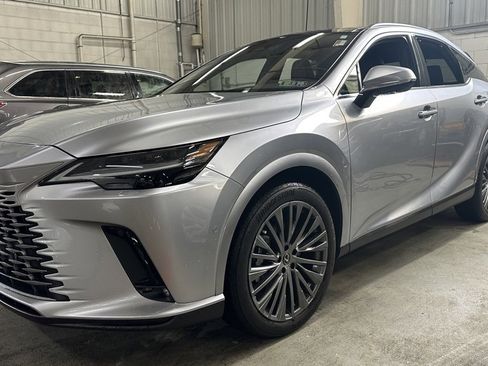 Used 2024 Lexus RX 450h AWD w/ Luxury Package image 2