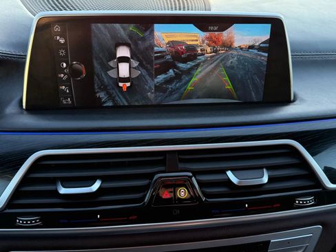 Used 2016 BMW 750i xDrive image 22