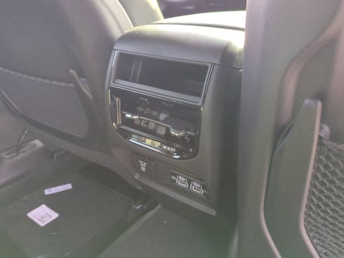 New 2025 Jeep Grand Cherokee Laredo image 31