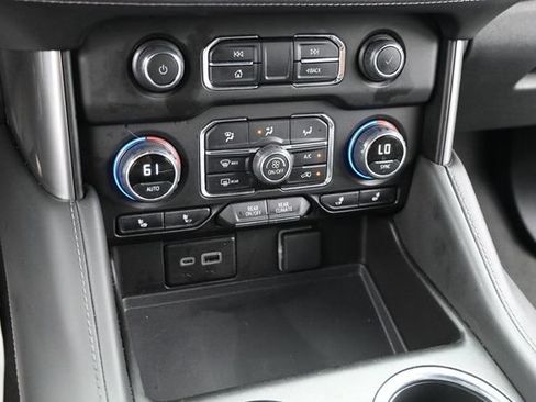 Used 2024 Chevrolet Tahoe LT AWD/4WD image 25
