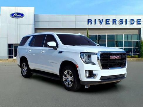 Used 2023 GMC Yukon SLE AWD/4WD image 1