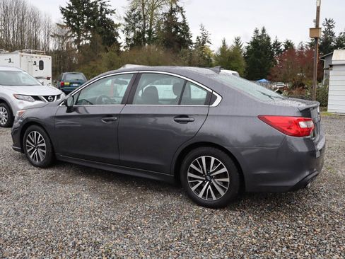 Used 2018 Subaru Legacy 2.5i Premium image 3