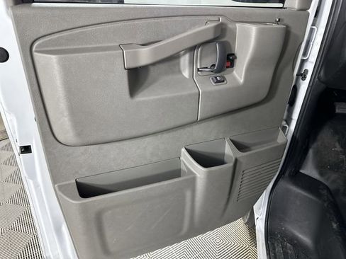 New 2025 GMC Savana 3500 w/ Driver Convenience Package RWD image 22