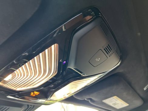 Used 2022 BMW X7 xDrive40i w/ M Sport Package image 63