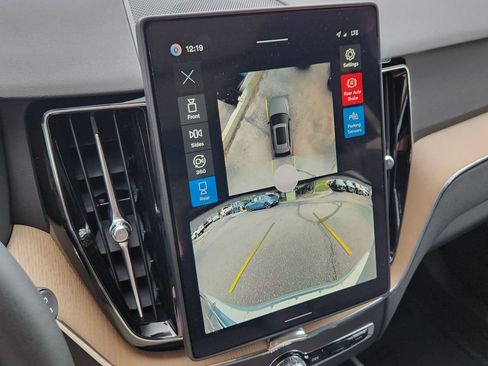 New 2026 Volvo XC60 T8 Plus w/ Protection Package Premier AWD/4WD image 9