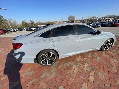 Certified 2022 Honda Accord Sport image 30