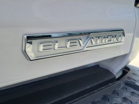 Used 2026 GMC Canyon Elevation w/ Convenience Package RWD image 7