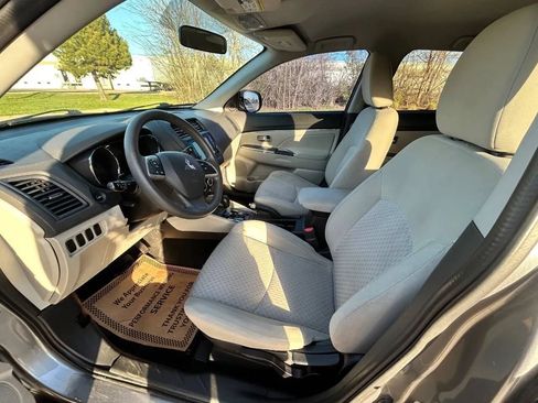 Used 2018 Mitsubishi Outlander Sport ES FWD image 12