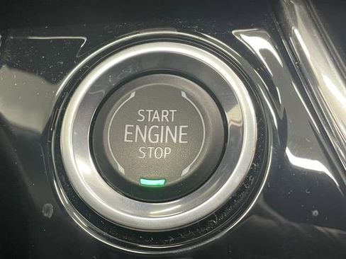 Used 2025 Chevrolet Trax RS w/ Driver Confidence Package image 25