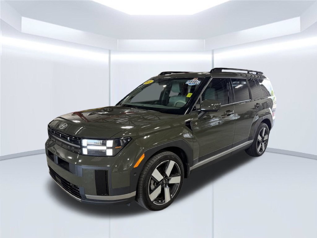 Used 2024 Hyundai Santa Fe Limited FWD image 2