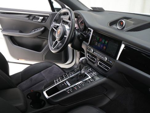 Used 2020 Porsche Macan image 60