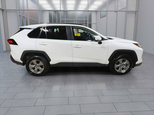 Certified 2025 Toyota RAV4 XLE AWD/4WD image 9