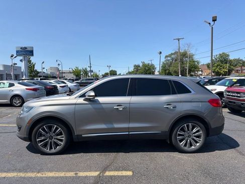 Used 2016 Lincoln MKX Reserve AWD/4WD image 4
