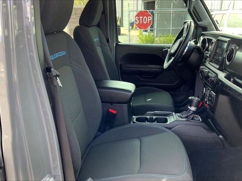 Certified 2022 Jeep Wrangler Unlimited Rubicon 4xe w/ Safety Group image 7