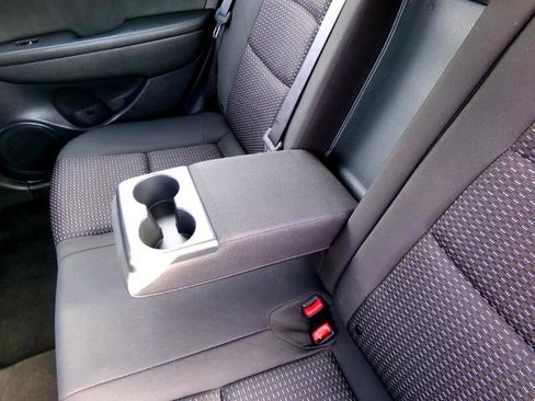 Used 2012 Hyundai Elantra GLS image 23