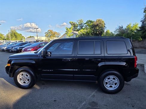 Used 2015 Jeep Patriot Sport w/ Power Value Group AWD/4WD image 3