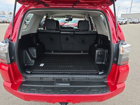 Used 2024 Toyota 4Runner SR5 Premium image 7