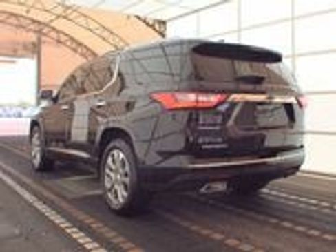 Used 2018 Chevrolet Traverse Premier w/ Driver Confidence II Package FWD image 10
