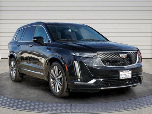 Used 2020 Cadillac XT6 Premium Luxury FWD image 1